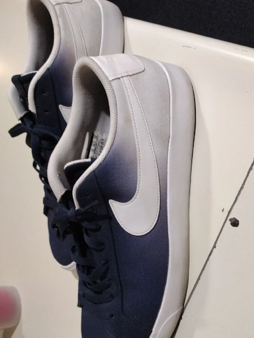 Men's Nike SB Zoom Navy and White Low-Top Canvas Sneakers